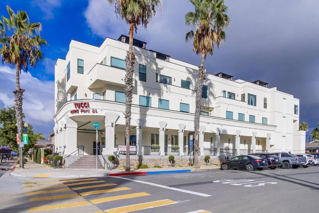 Park Blvd Paradise 303 King Bed With A Private Spa San Diego Exterior photo